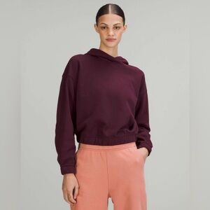 Lululemon Relaxed Cropped Hoodie in Cassis